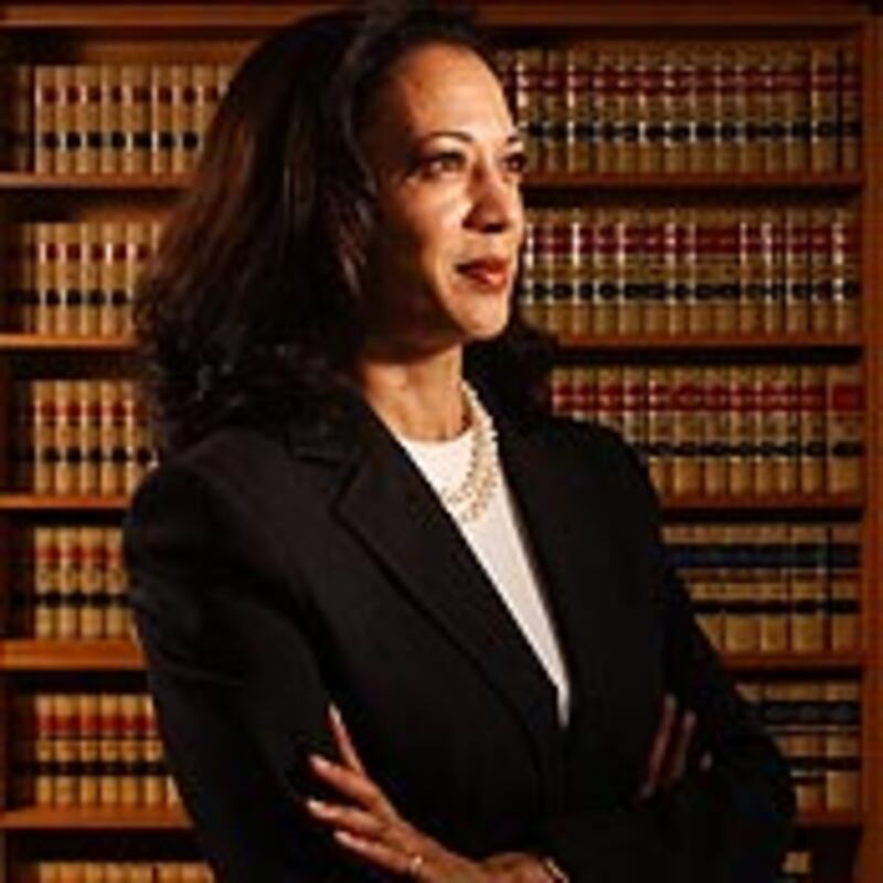 articles/2010/06/09/kamala-harris-the-female-obama-wins-primary-for-california-attorney-general/olapade-kamala-harris_105440_vc60ha