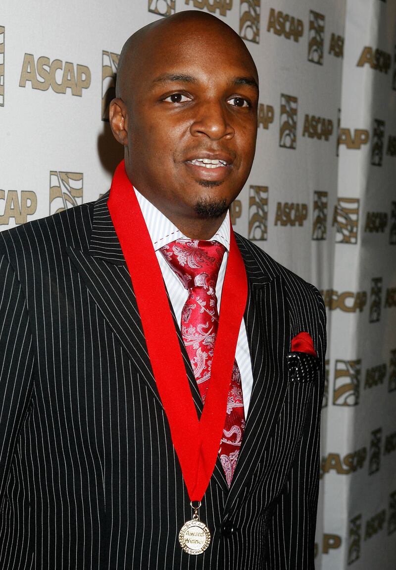 galleries/2011/08/19/kim-kardashian-wedding-exes-reggie-bush-and-miles-austin-photos/damon-thomas-kim-kardashian-exes_hlhhe8