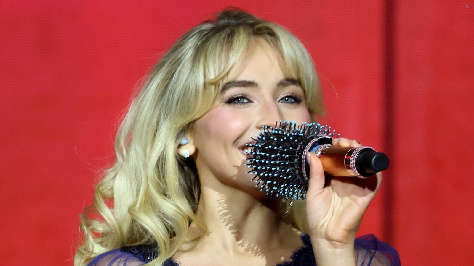 NEW YORK, NEW YORK - OCTOBER 26: Sabrina Carpenter performs onstage during her Short N' Sweet Tour at Madison Square Garden on October 26, 2025 in New York City. (Photo by Kevin Mazur/Getty Images for AEG)