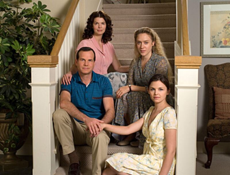 articles/2009/09/11/big-love-gets-personal/lee-big-love---gallery-launch_gufuic