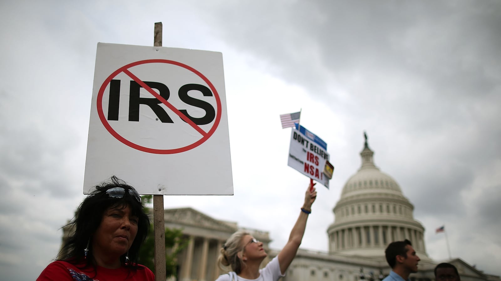 articles/2013/07/18/irs-investigator-under-fire/130716-tomasky-irs-tease-embed_hjsccz