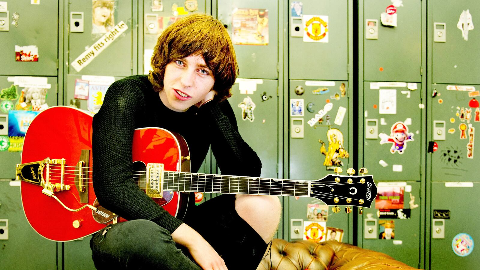 articles/2015/10/06/uk-s-buzziest-rock-band-seduces-america/151005-stern-catfish-tease_wu1jo8