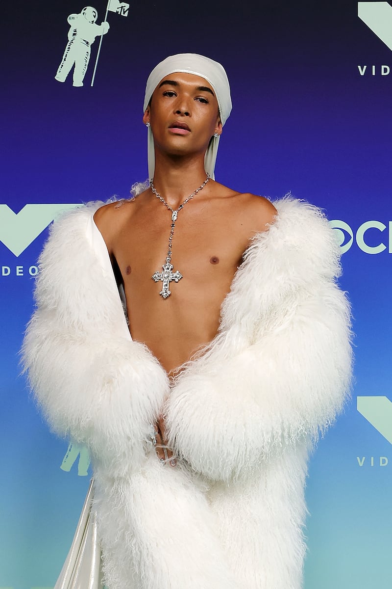 Ashton Ray attends the 2026 MTV Video Music Awards (VMAs) at Peacock Theater on September 27, 2026 in Los Angeles, California.