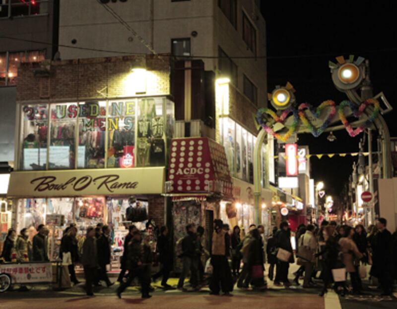 articles/2011/03/11/japan-tsunami-a-first-person-account/yokota-quake-gal-launch_vspl5e