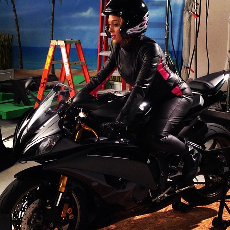 galleries/2013/09/01/miley-cyrus-justin-timberlake-more-celebrity-twitter-pictures-photos/130827-celeb-twits-06_f2g6yl