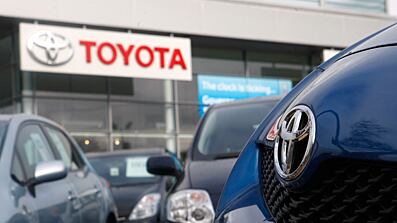articles/2010/10/11/toyota-car-safety-and-their-image-problem/dezenhall-toyota_132748_hzaafk