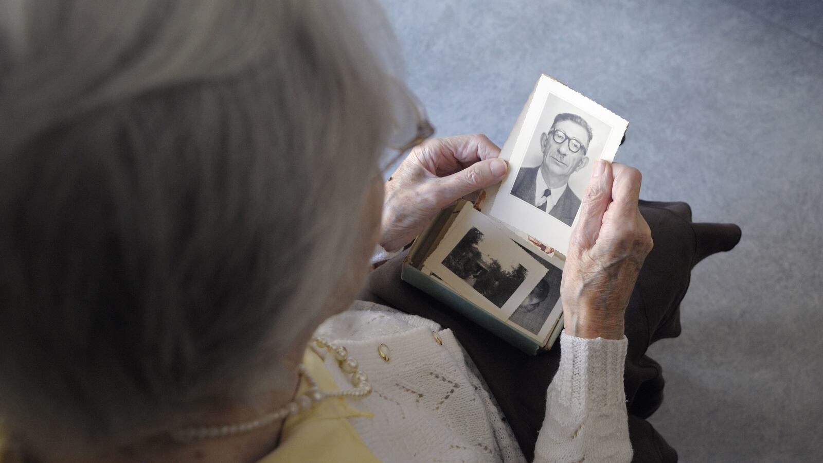 cheats/2014/07/15/study-u-s-alzheimer-rate-is-dropping/140715-alzheimers-decline-cheat_ngyubm