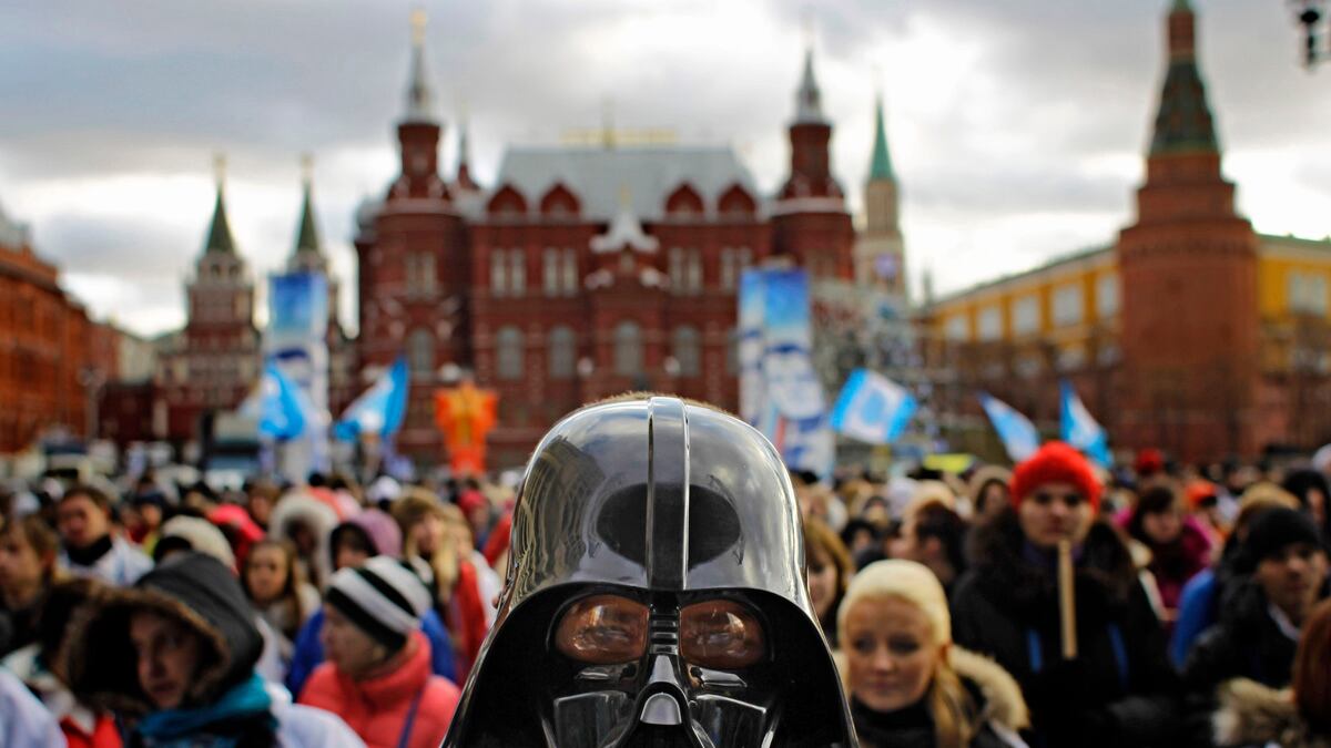 cheats/2011/12/09/moscow-braces-for-massive-protest/photo-of-the-day-111206-2_qaxcyu