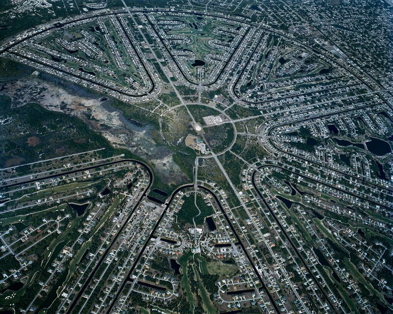 galleries/2014/04/14/the-beauty-of-the-burbs/140411-cipher3_n7vmri