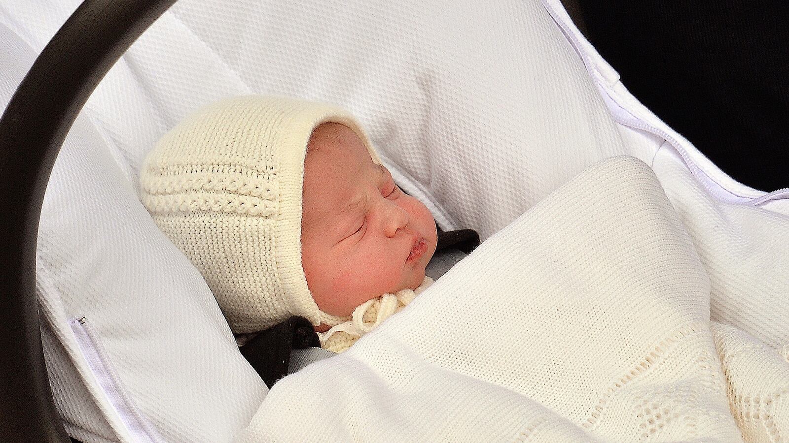 cheats/2015/06/05/princess-charlotte-s-christening-july-5/150605-princess-charlotte-christening-cheat_s3iph9