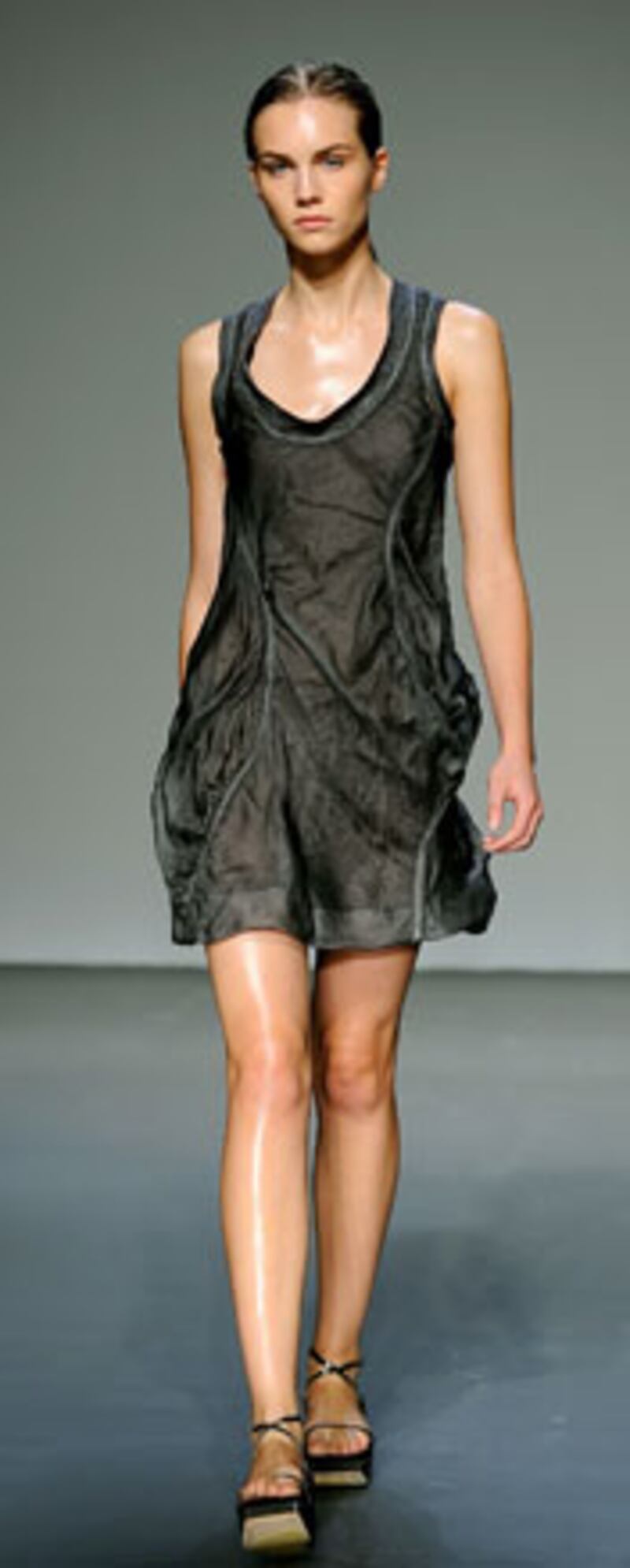 galleries/2009/09/17/ny-fashion-week-day-8/fashion-day-8---4_j7s1kq