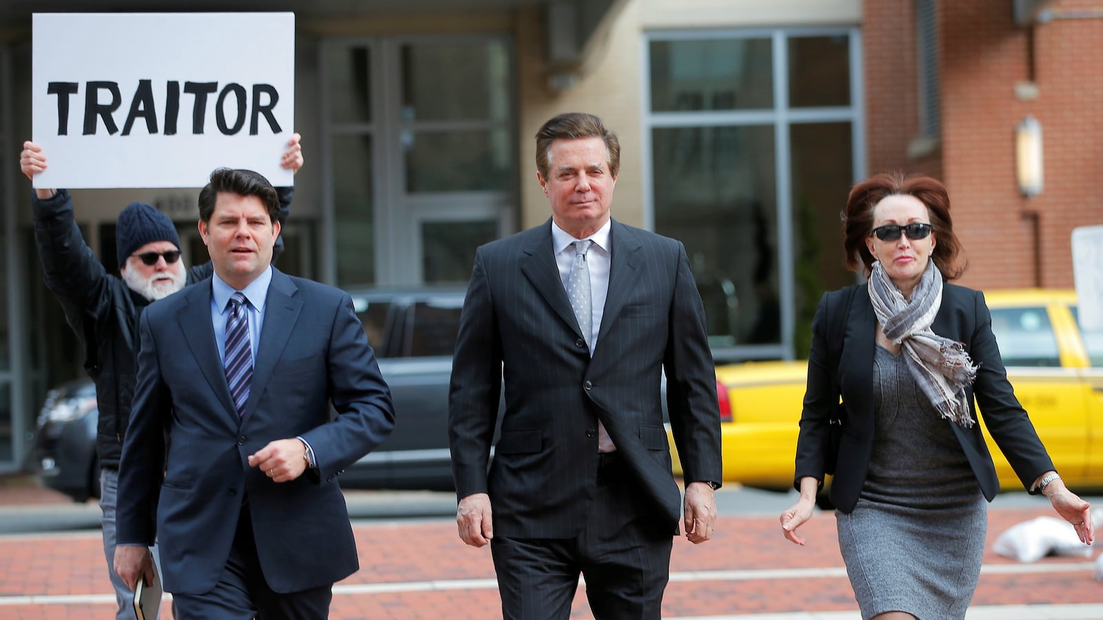 180623-manafort-trial-trump-mentions-cheat_cwqvgr