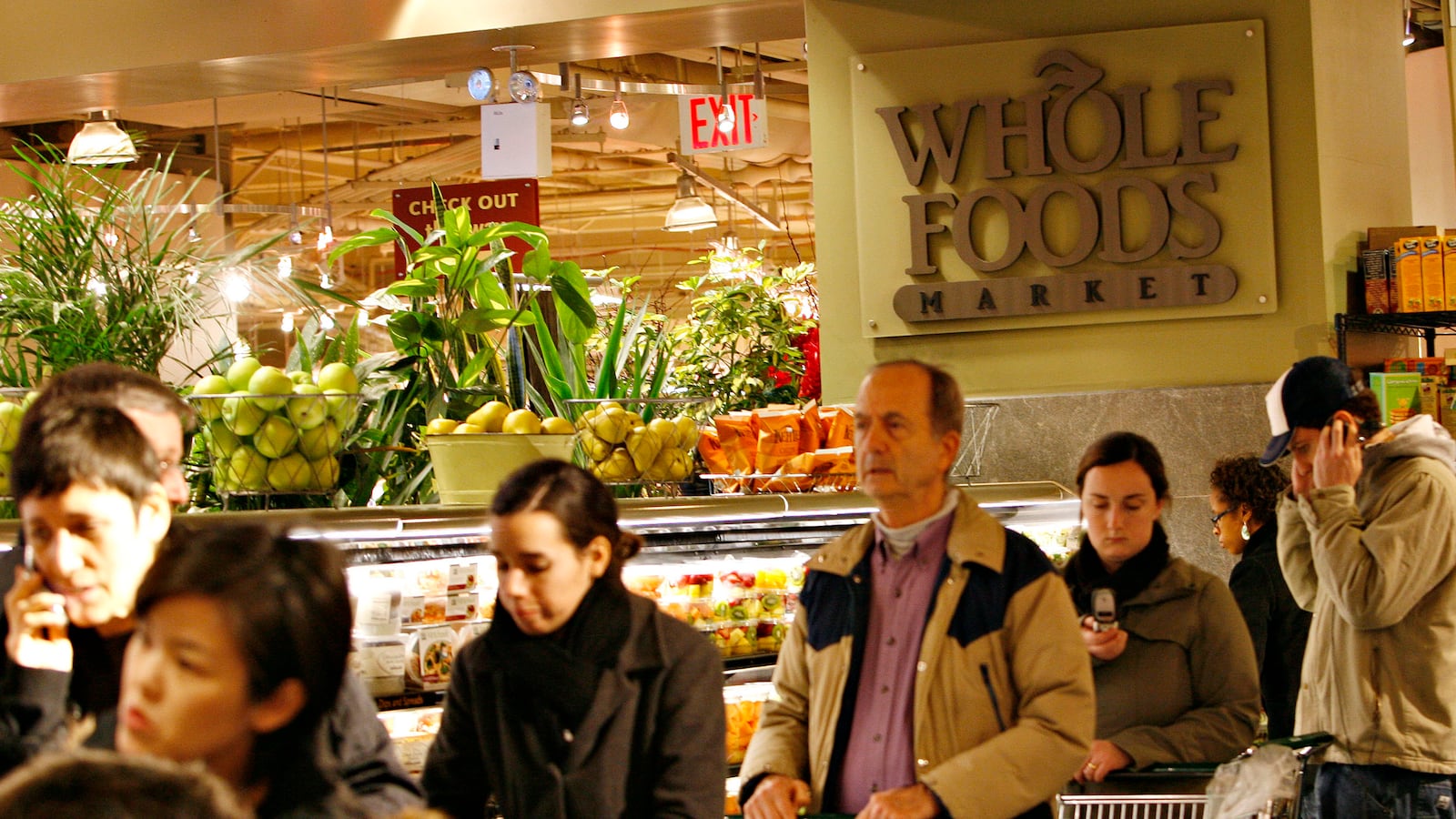 articles/2014/02/23/whole-foods-america-s-temple-of-pseudoscience/140221-schulson-wholefoods-tease_b5r7fh