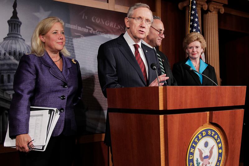 articles/2011/09/27/government-shutdown-averted-with-senate-bill-and-discovery-of-fema-money/government-shutdown-averted-stone-tease_yzd1m1