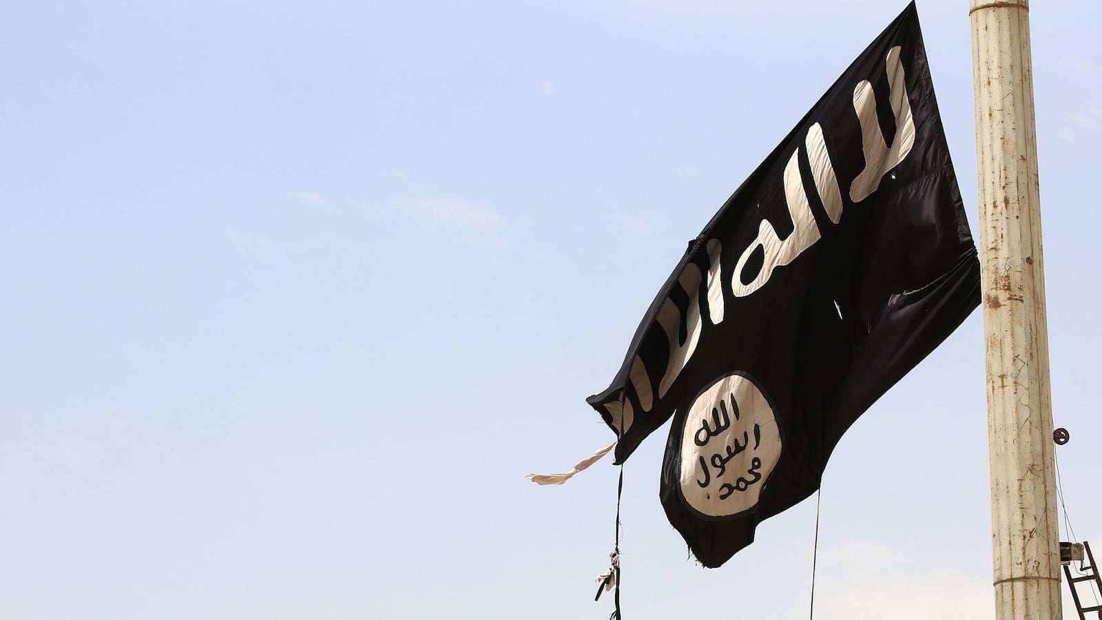 170620-isis-strike-hero_gfx4wo