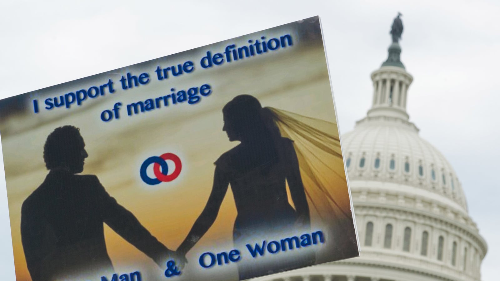 articles/2014/07/06/even-after-hobby-lobby-the-religious-right-is-still-terrified/140705-robinson-evangelical-fear-tease_gkmmp6