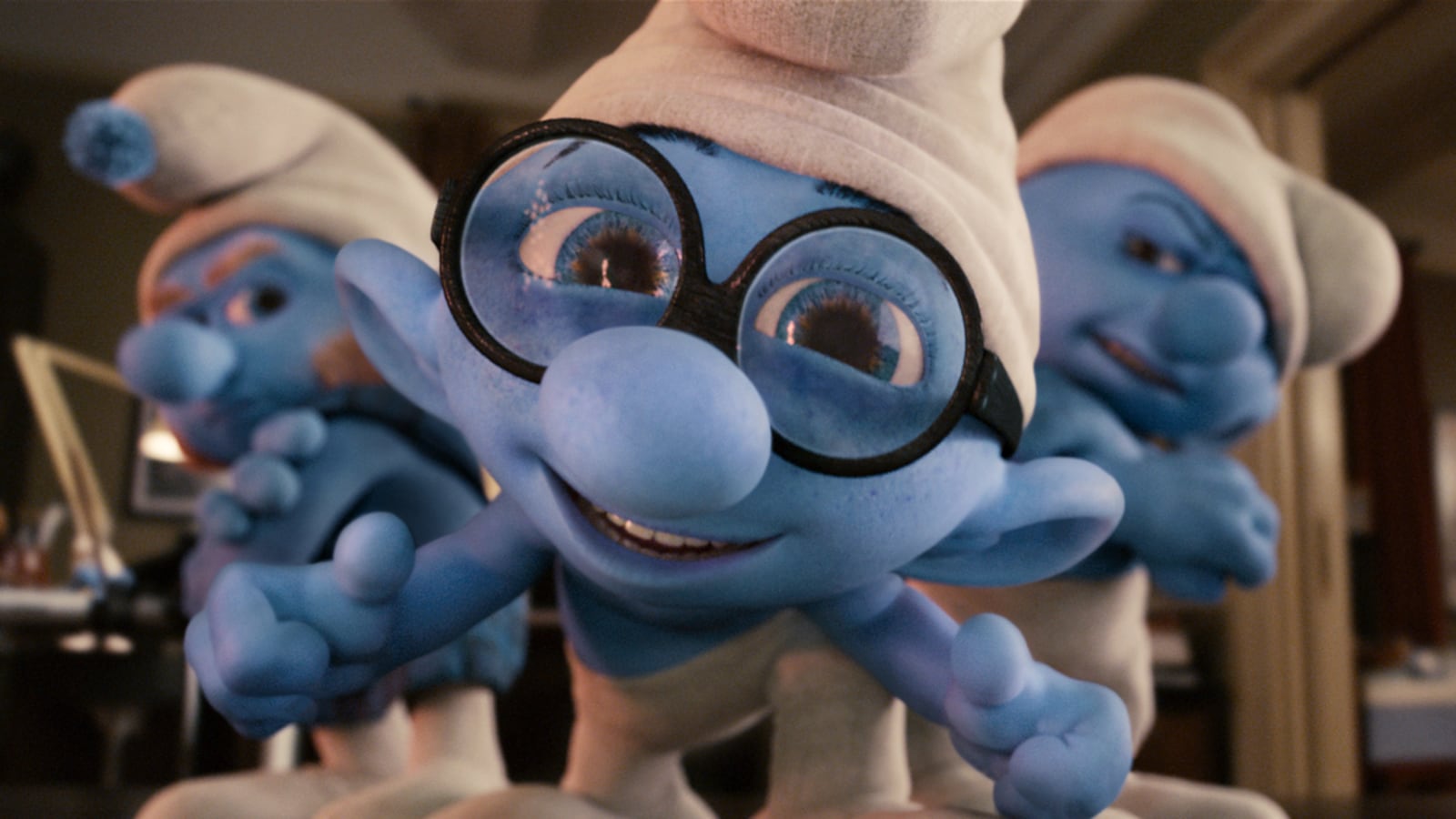 cheats/2011/07/31/smurfs-tie-cowboys-aliens/smurf-movie-stern_awgk4q