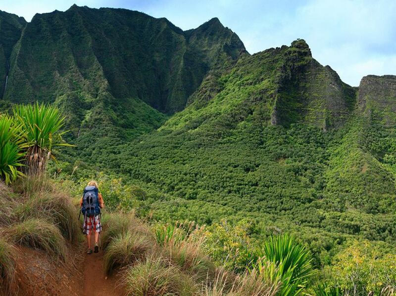 galleries/2013/06/02/the-13-best-hiking-trails-in-the-world-photos/130531-hiking9_yauupi