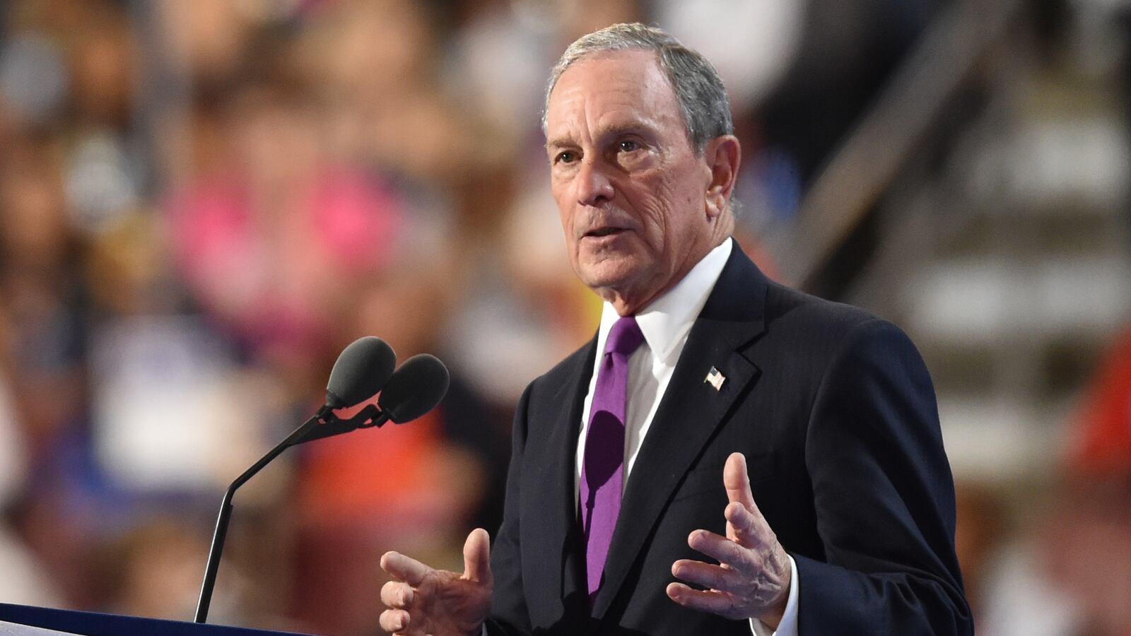 articles/2016/07/27/billionaire-michael-bloomberg-tames-the-bernie-bros-at-dnc-2016/160727-resnick-dnc-mayors-tease_xmp0lk