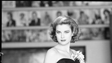 galleries/2009/12/11/grace-kelly/grace-kelly-10_tprage
