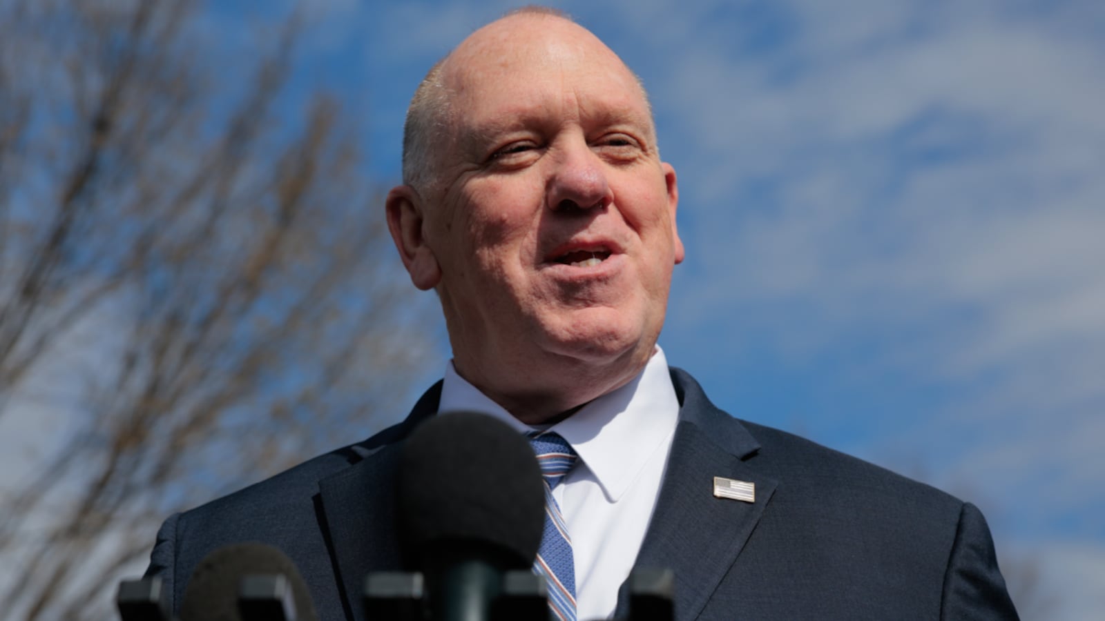 WASHINGTON, DC - MARCH 17: White House Border Czar Tom Homan talks with reporters on the driveway outside the West Wing on March 17, 2025 in Washington, DC. Homan defended President Donald Trump's use of the Alien Enemies Act of 1798 to send Venezuelan migrants to El Salvador over the weekend even after a federal judge had ordered that the planes reverse course and return the detainees to the United States. (Photo by Chip Somodevilla/Getty Images)