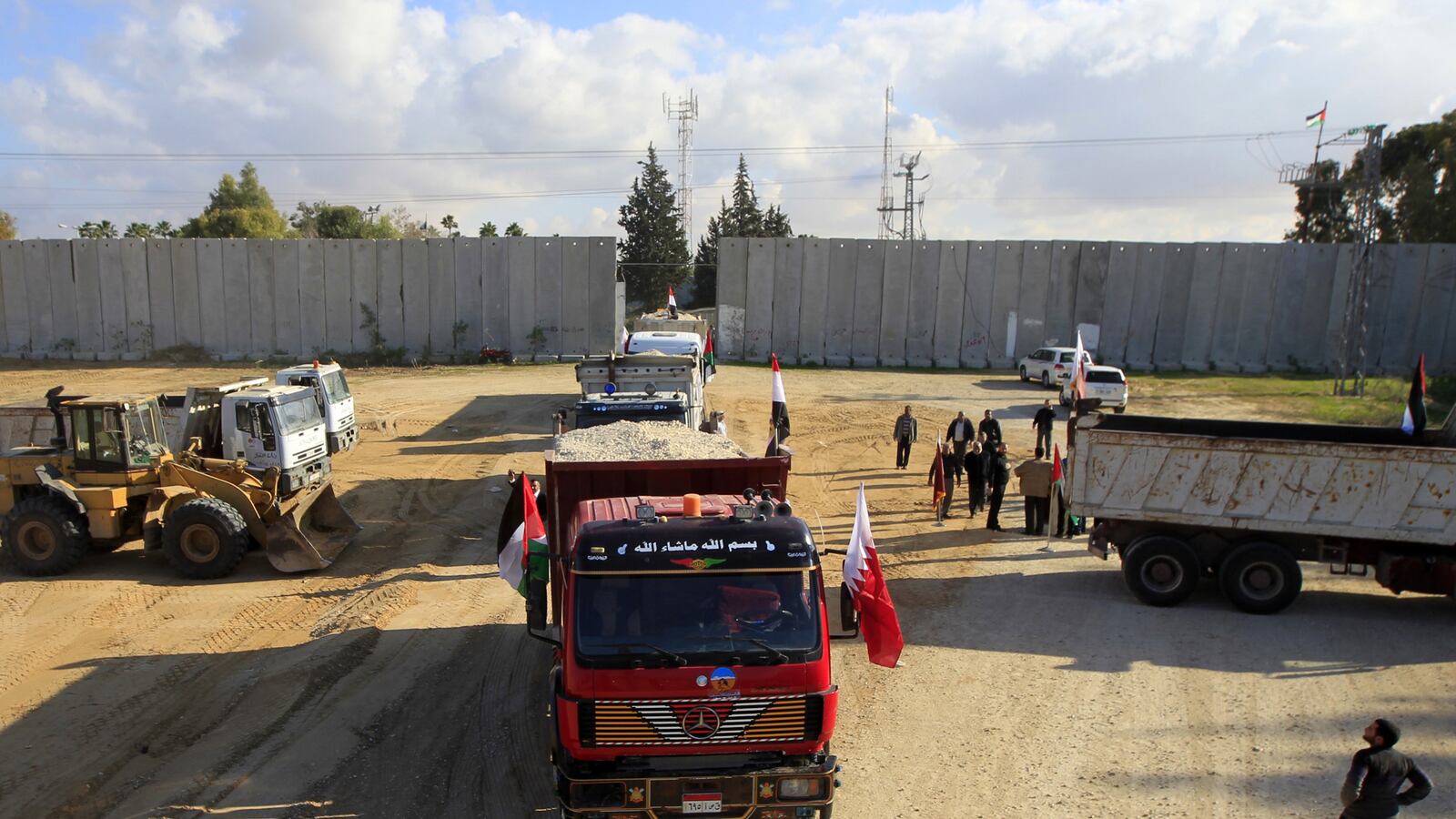 cheats/2012/12/31/israel-to-ease-gaza-blockade/israel-allows-building-materials-into-gaza-cheat_menad9