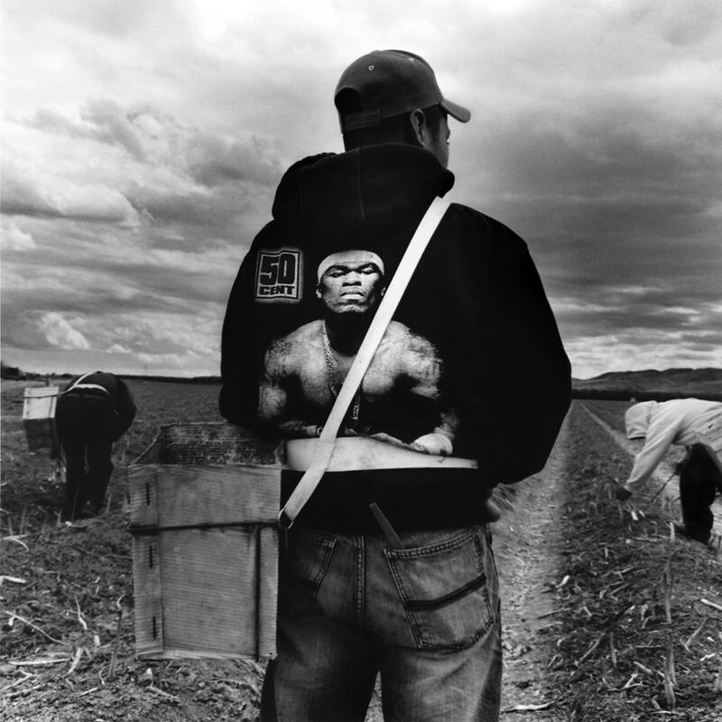 galleries/2012/06/16/california-s-perilous-acres-food-hunger-business-migrants-photos/24-valleyofshadowsanddreams-_kenlight_024_xj1taa