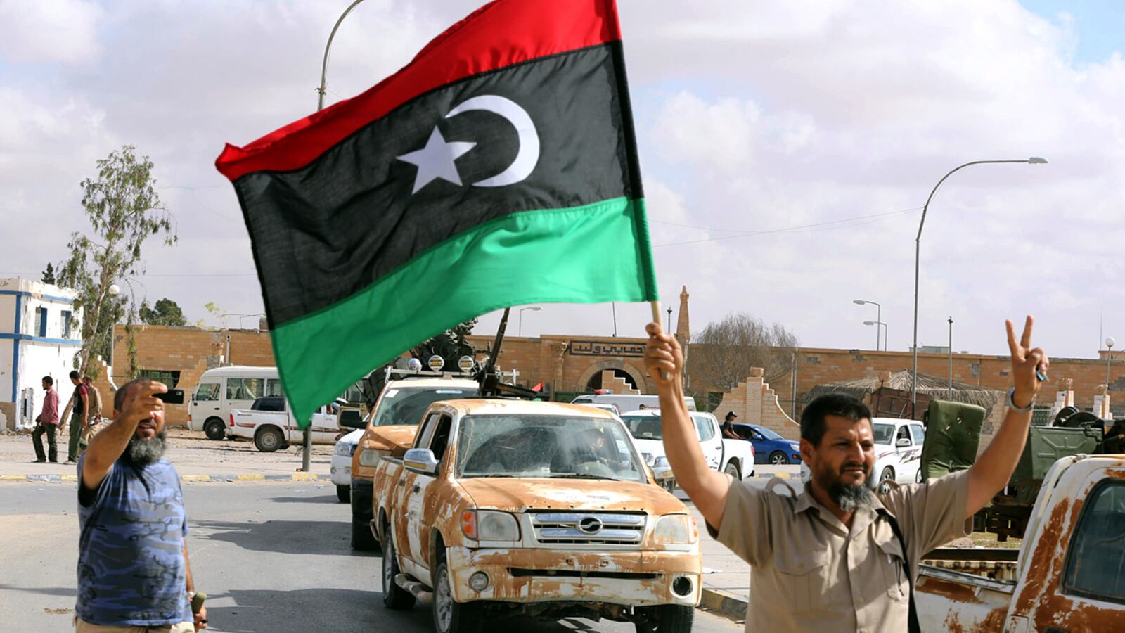 articles/2012/10/24/ex-gaddafi-stronghold-surrenders-to-pro-government-forces/libya-bani-walid-dettmer_krnlcd