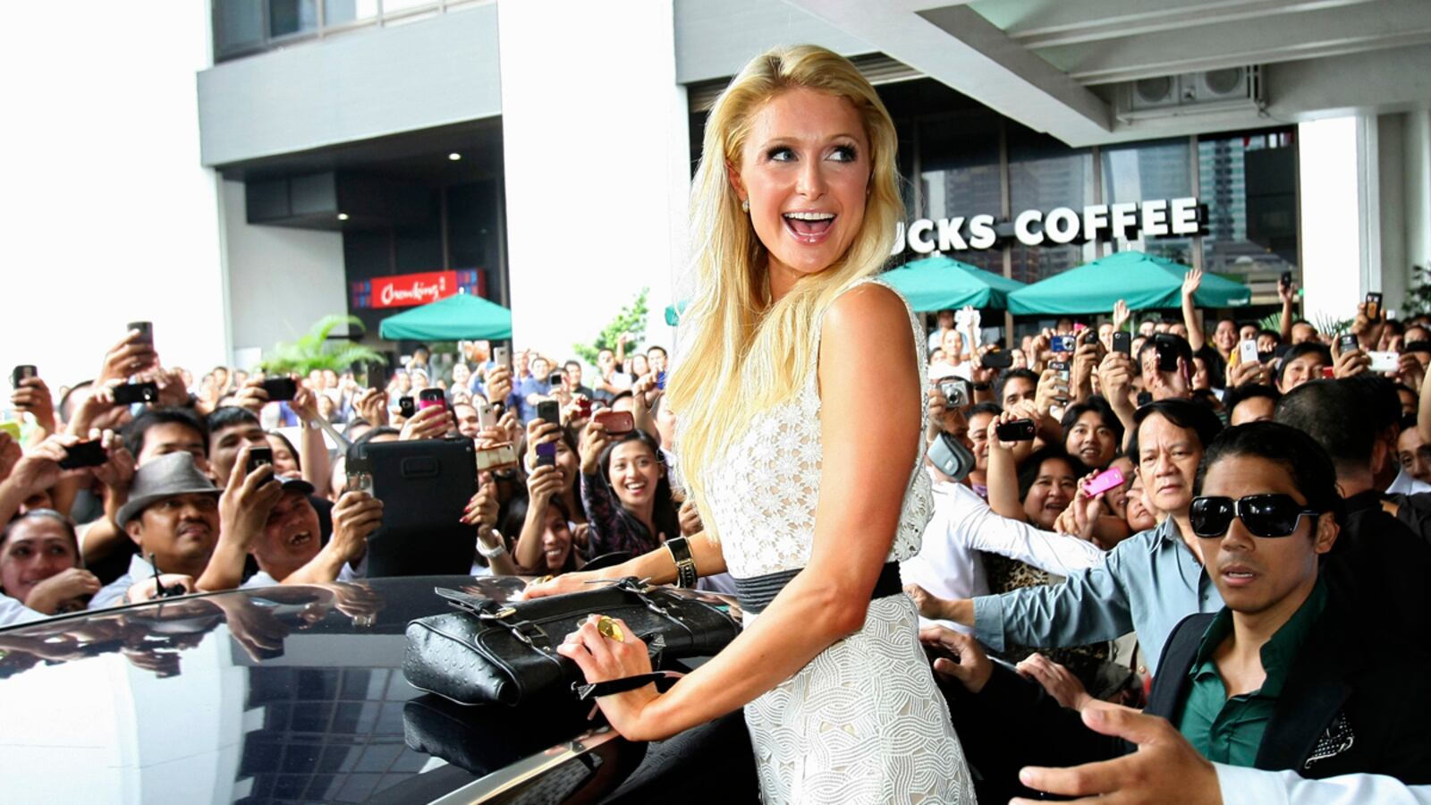 articles/2011/08/26/paris-hilton-s-new-reality-show-tanks-and-the-daily-beast-recaps-her-career/paris-hilton-decade-romano_ojmqq5