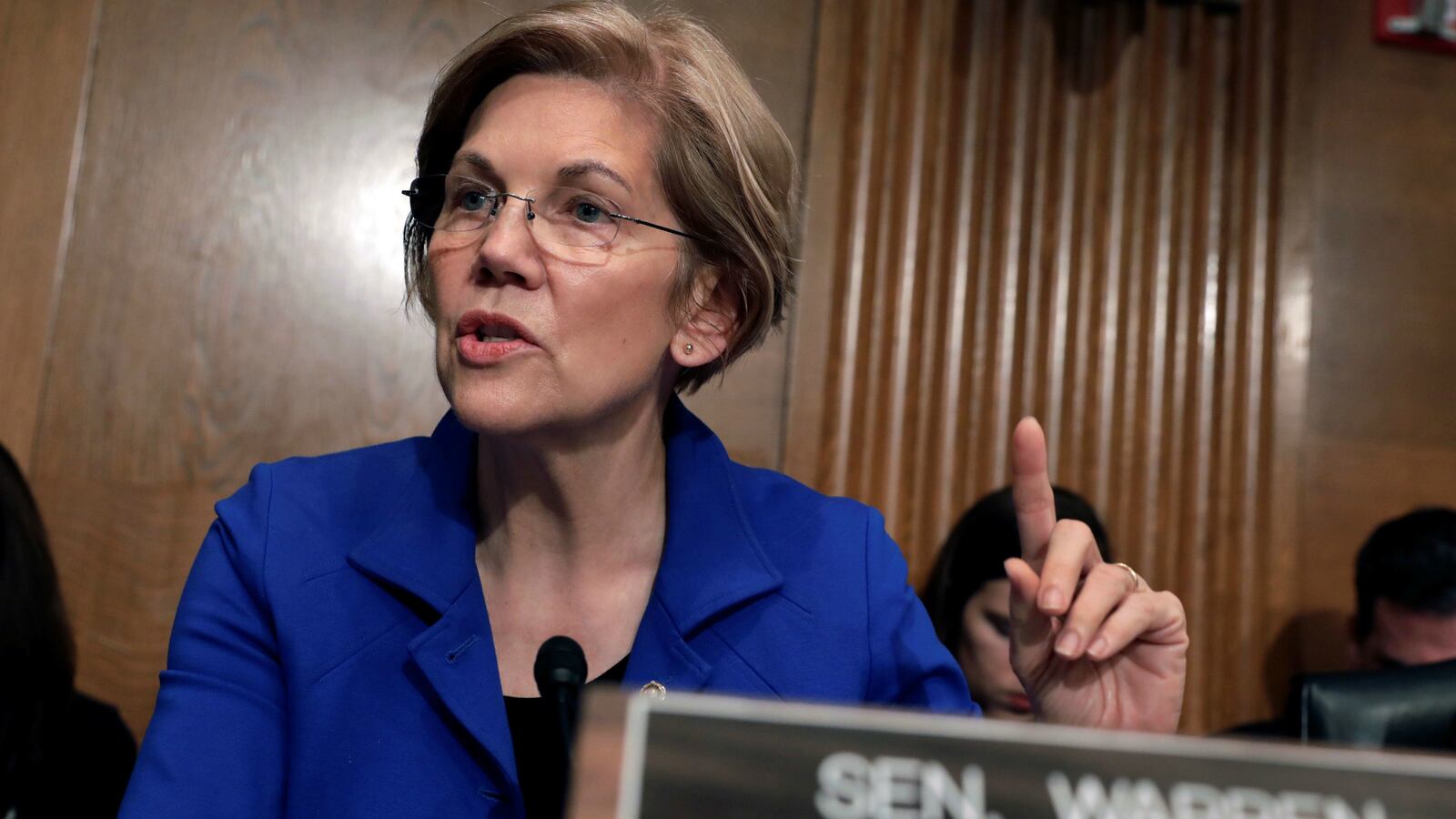 170214-warren-native_american-express_fyqu7e