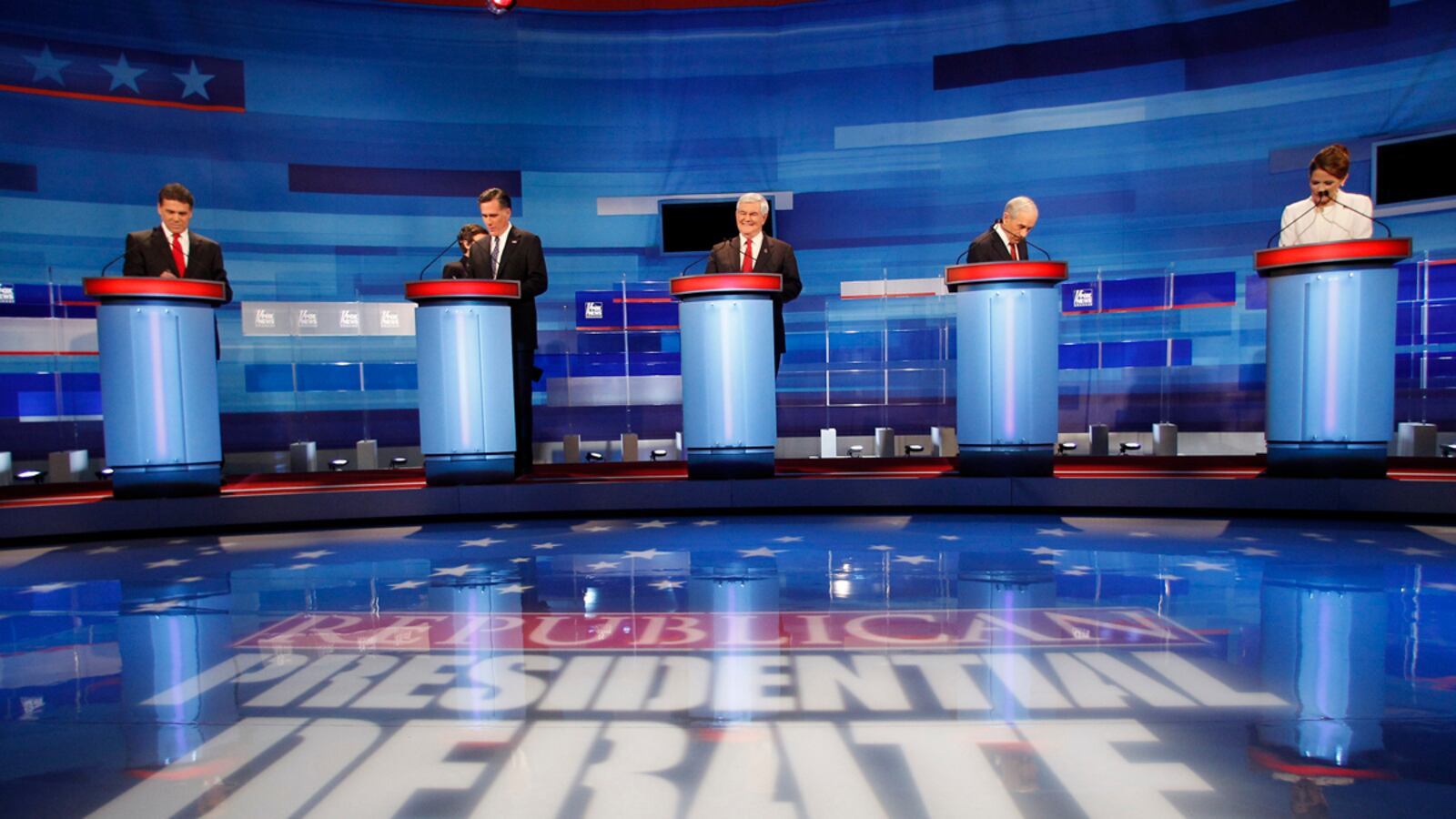 articles/2011/12/15/newt-gingrich-under-fire-plays-clumsy-defense-in-fox-news-iowa-debate/debate-reax-kurtz_ob3loy