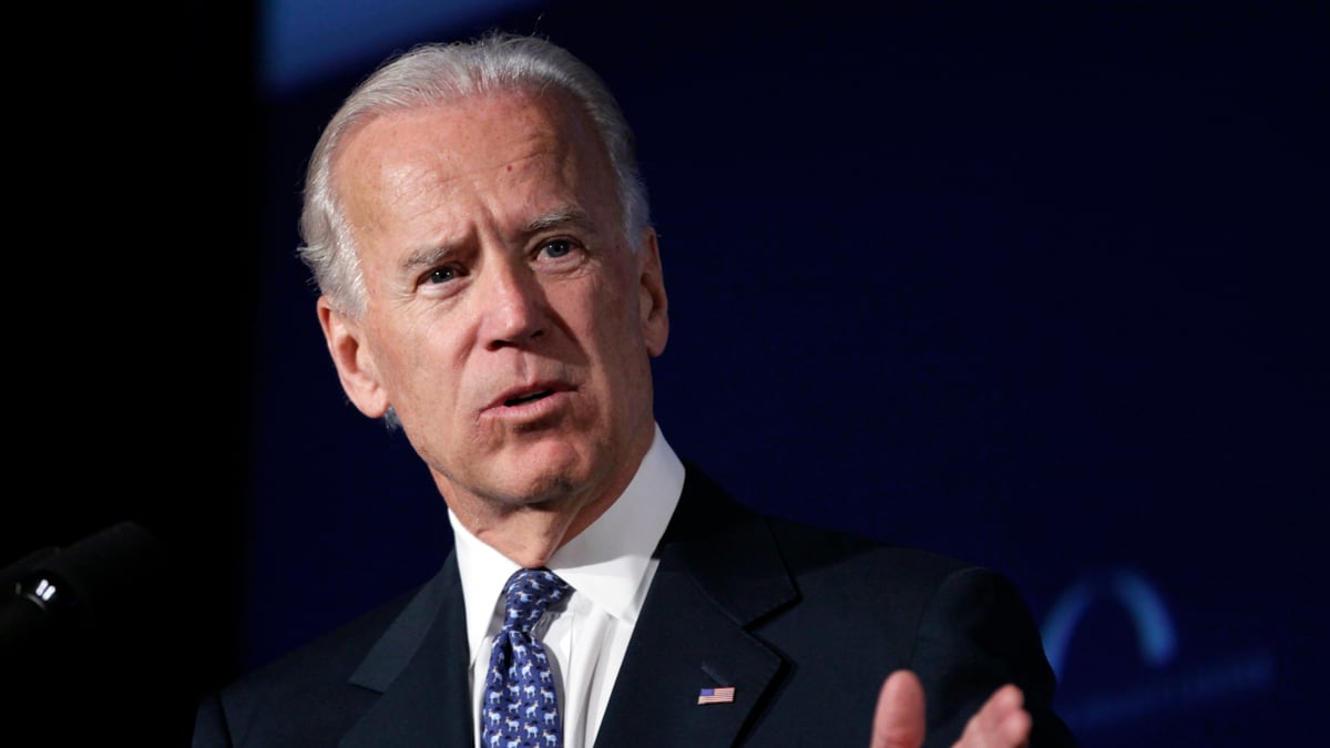 cheats/2012/05/10/obama-biden-got-out-over-his-skies/biden-obama-gay-marriage_ee647h