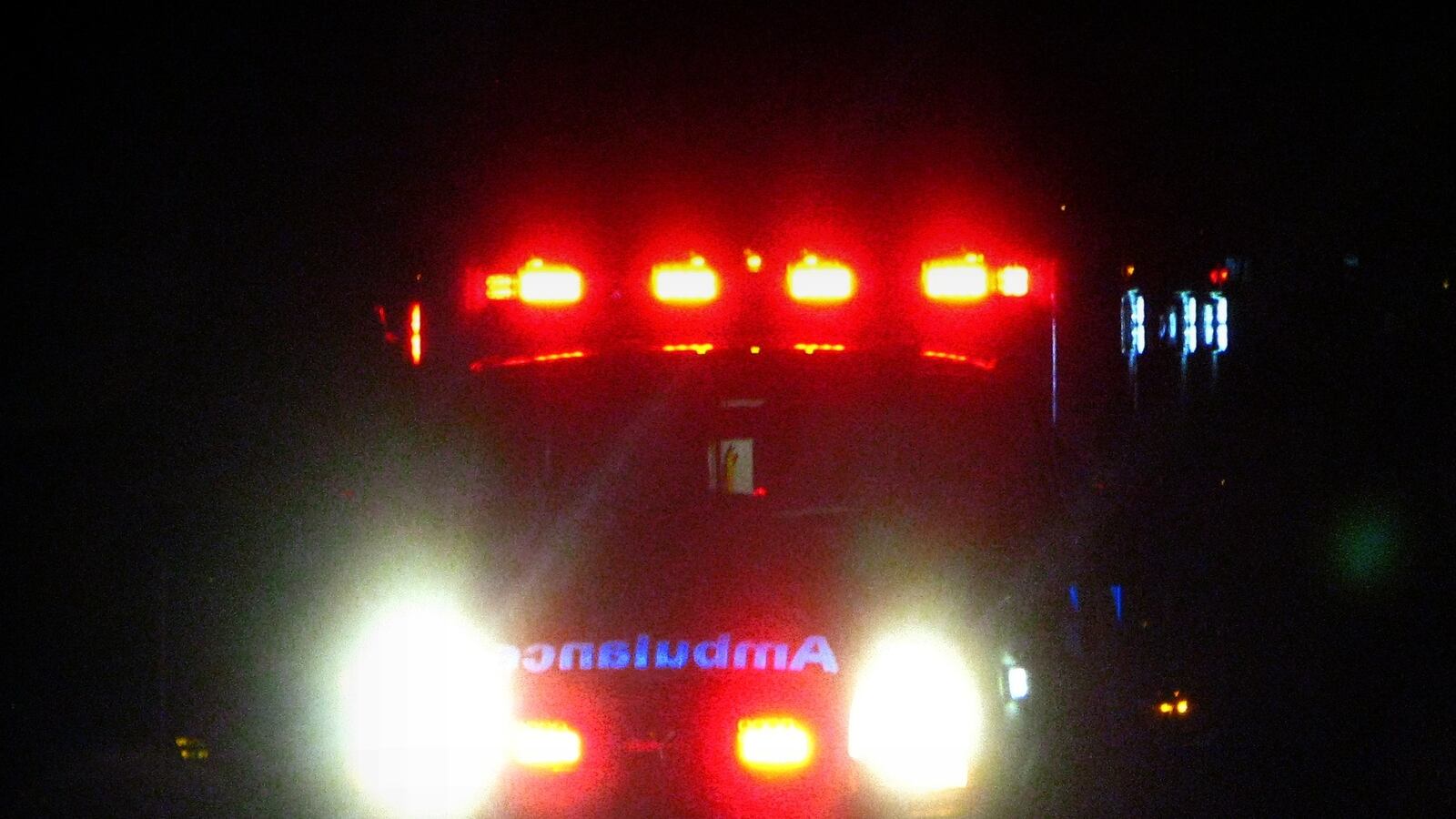 Ambulance_Toronto_March_2010_vnia9y