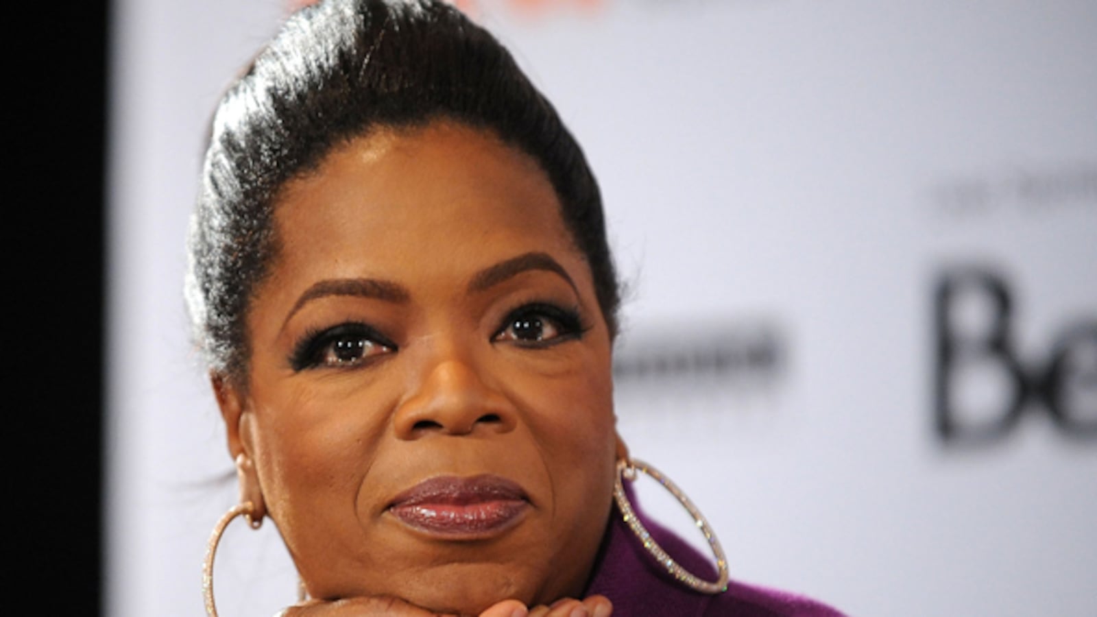 cheats/2010/04/08/oprah-works-the-nightshift/sx-top---oprah_i9ummu