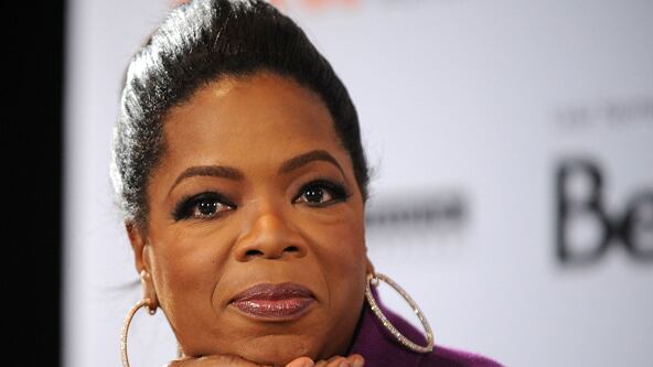 cheats/2010/04/08/oprah-works-the-nightshift/sx-top---oprah_i9ummu