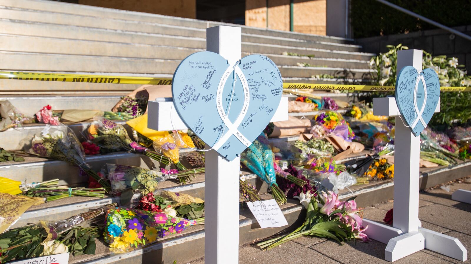 Memorial on the steps of Old National Bank in Louisville