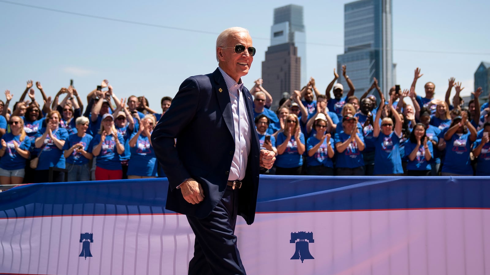 190530-lewis-joe-biden-tease_vhqd32