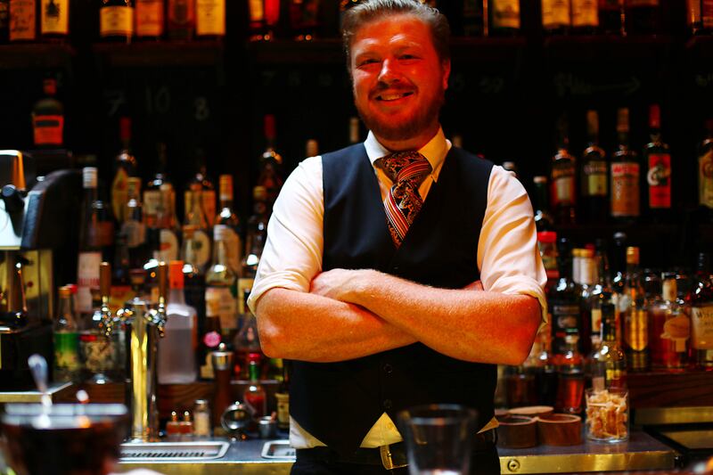 galleries/2013/09/29/the-best-bourbon-drinks-for-fall-photos/130927-burbon-month-01_wqewrm