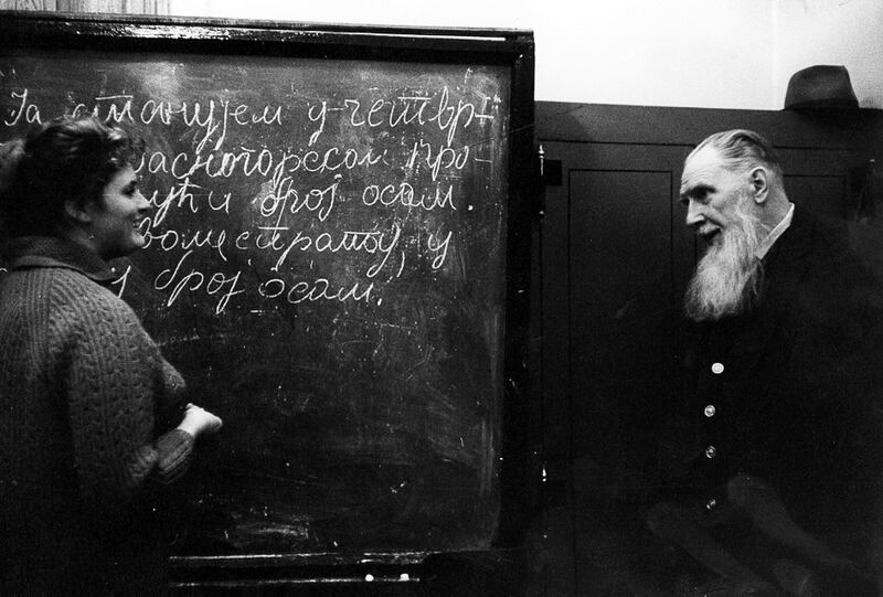 galleries/2012/01/05/photographer-eve-arnold-dies-see-her-photos-of-marilyn-monroe-and-more-photos/eve-arnold-obit-gal-tolstoy_xc7rm0