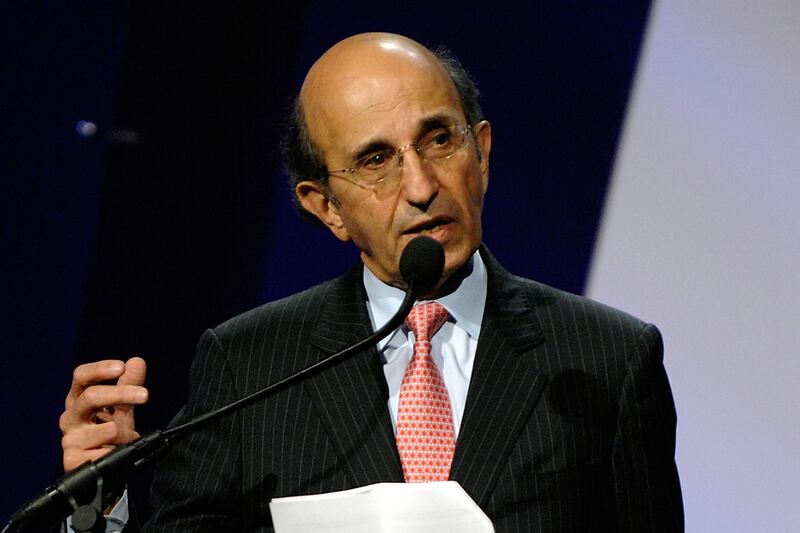 articles/2011/07/21/murdoch-scandal-news-corp-s-motley-board-of-directors/klein-news-corp-directors-summers_mkdzny