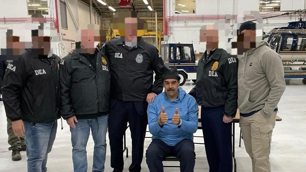 Maduro gave a thumbs-up while sitting down at Stewart Airport in upstate New York, waiting to be flown by helicopter to Manhattan.