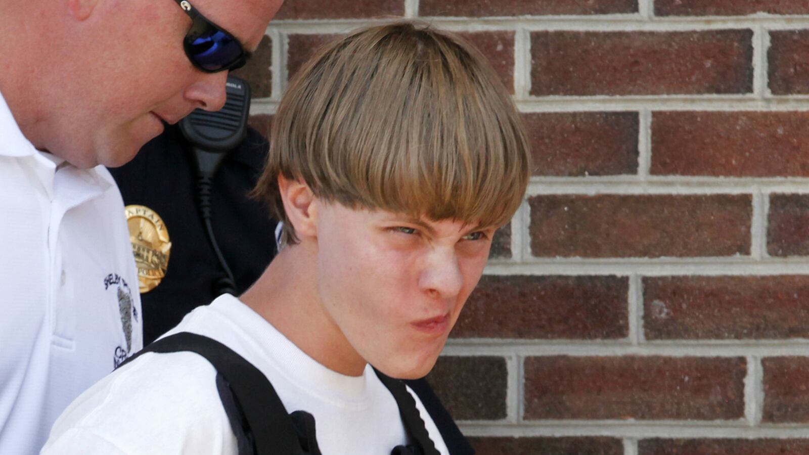 cheats/2015/09/17/fbi-arrests-dylann-roof-s-friend/150917-roof-cheat_nkmtzj