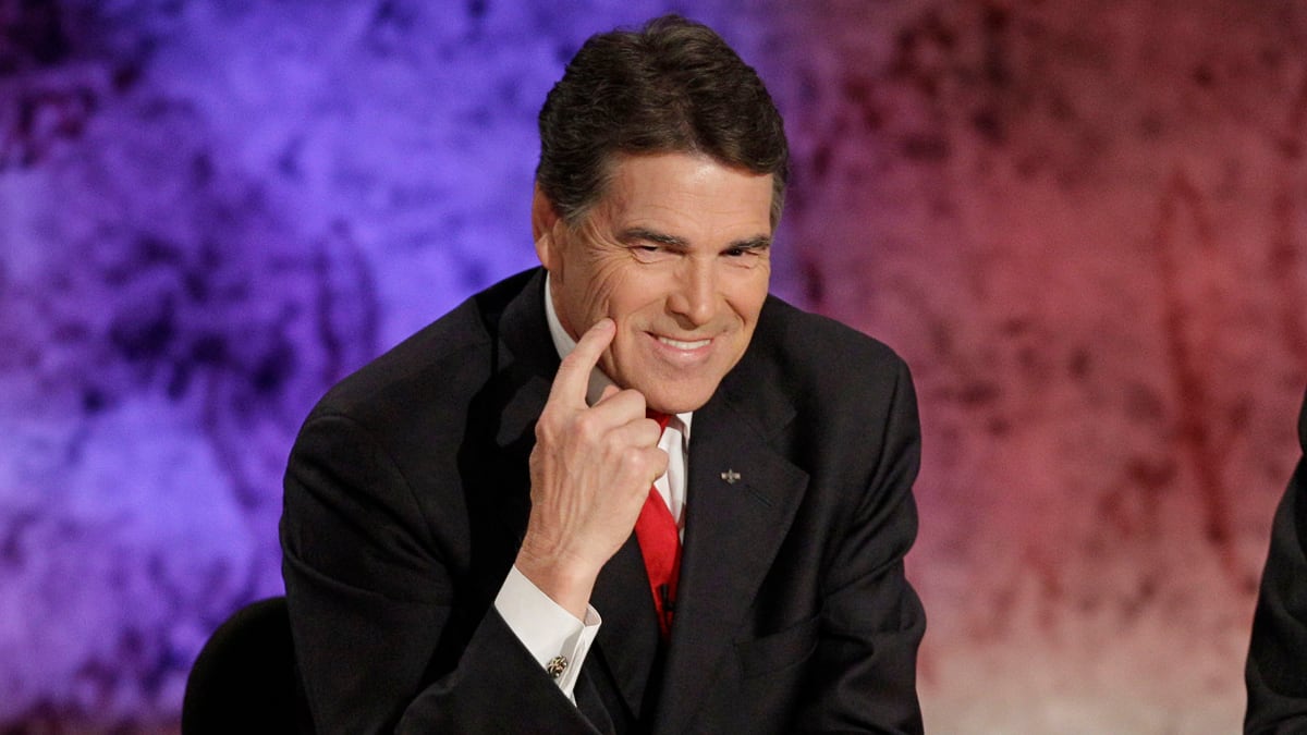 cheats/2011/10/12/perry-goofs-on-revolutionary-war/rick-perry-gaffe-revolutionary-war-fought-16-century-cs_abr9k6