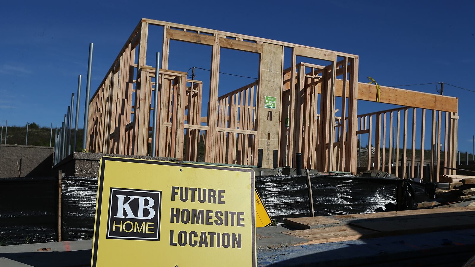 articles/2013/02/27/the-housing-bubbles-reinflates/the-housing-bubbles-reinflates-image_a1mpnm