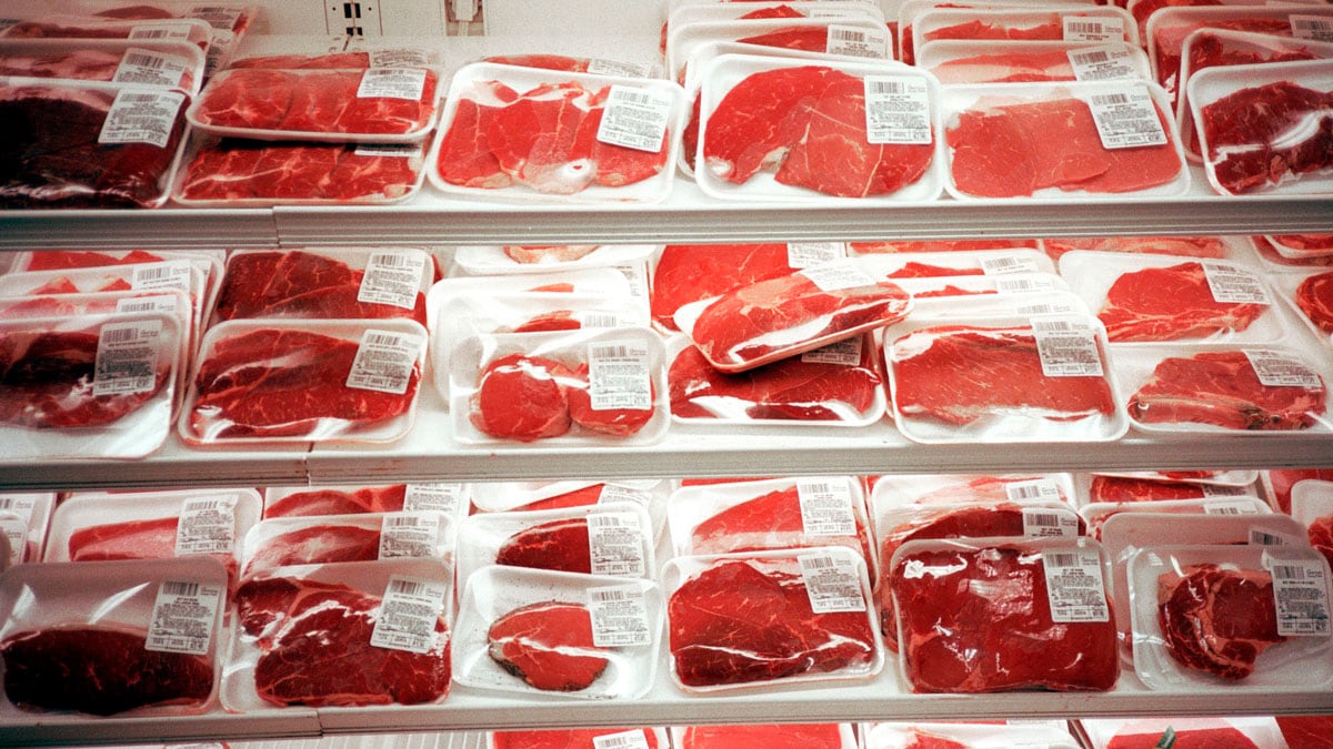 articles/2012/04/25/10-facts-about-mad-cow-disease/mad-cow-disease-shocking-facts-tease_heo9jp