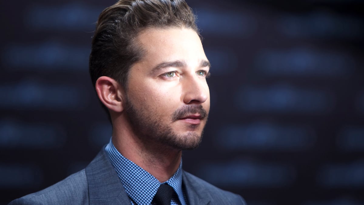 cheats/2011/10/18/shia-labeouf-pummeled-in-bar-brawl/shia-labeouf-cs_kjtnzs