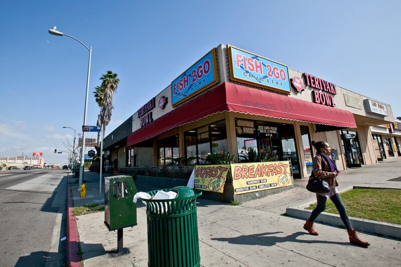 galleries/2012/04/27/los-angeles-riots-pictures-twenty-years-later-photos/la-riots-before-after-10a_nvglyn