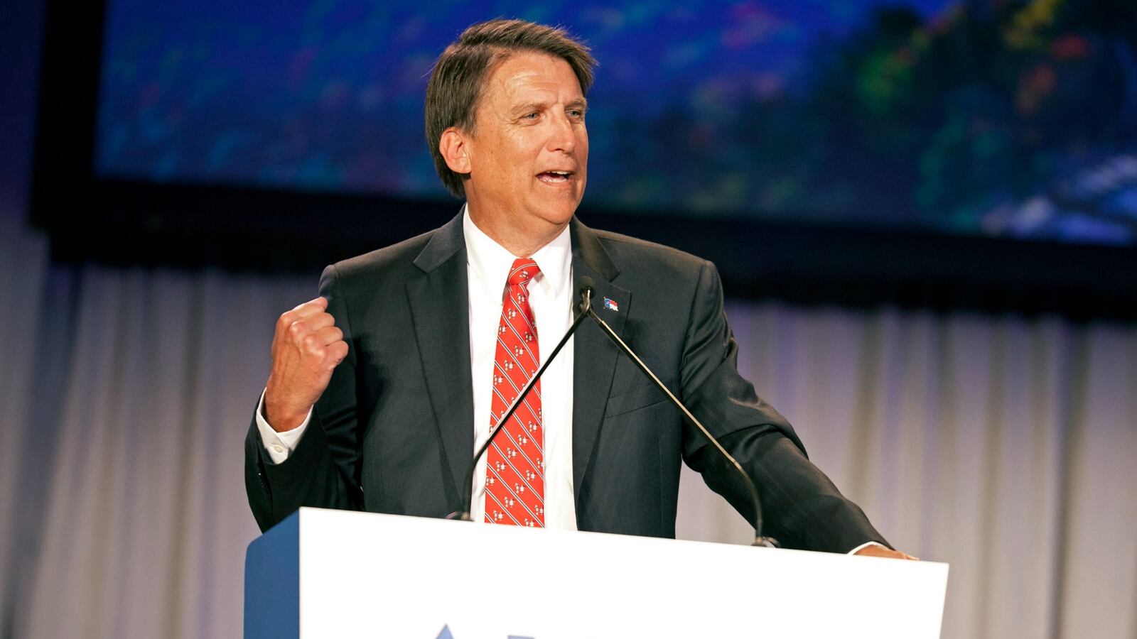 cheats/2015/06/11/n-carolina-oks-gay-marriage-opt-out/150611-north-carolina-cheat_e2hwun