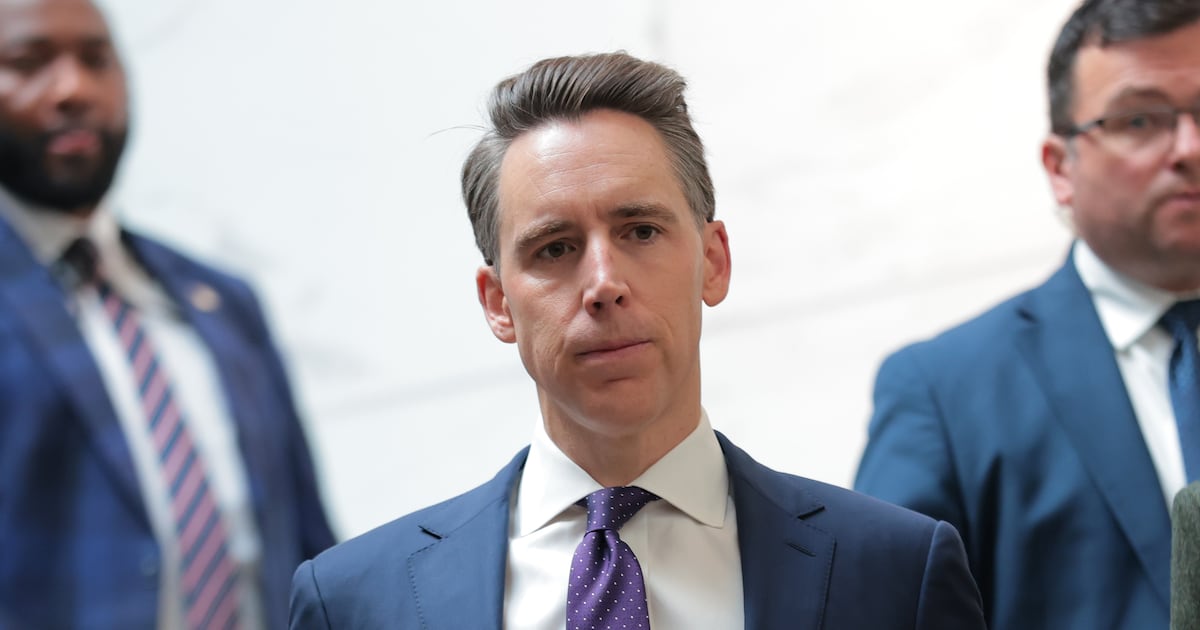 Republican Puts Fresh Pressure on McConnell's Team