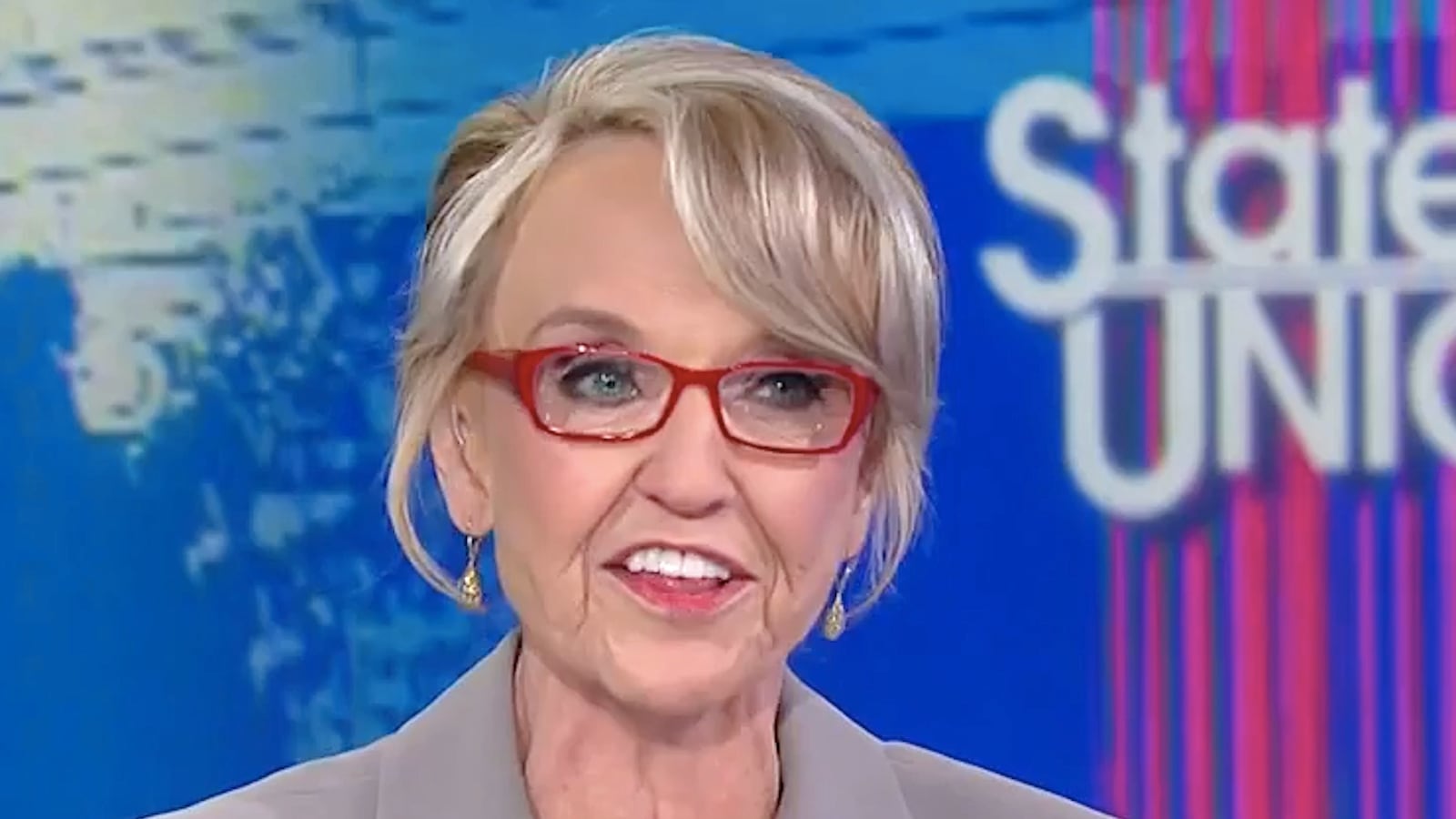 cheats/2016/10/23/jan-brewer-trump-waterboarded-by-sexual-assault-accusers/161023-brewer-trump-cnn-cheat_ccqbrp